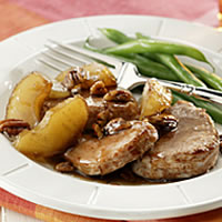 Apple-Pecan Tenderloin Medallions: Main Image