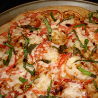 Easy, Healthy Margherita Pizza: Main Image