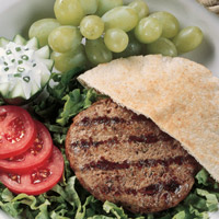 Gyro-Burger with Yogurt Sauce: Main Image