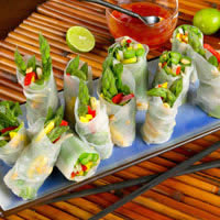 Asparagus Spring Rolls with Sweet Red Chili Dipping Sauce: Main Image