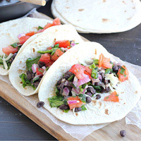 Spinach and Black Bean Burritos with Salsa: Main Image