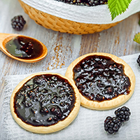 Blackberry Jam Oatmeal Cookie Sandwiches: Main Image