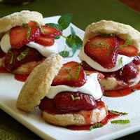 Strawberry Shortcake Sliders: Main Image