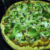 Broccoli and Portobello Mushroom Pizza: Main Image