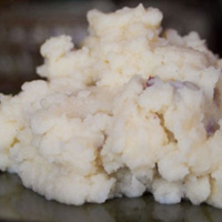 Buttermilk Garlic Mashed Potatoes: Main Image