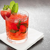 Sweet Strawberry and Lime Mojito: Main Image