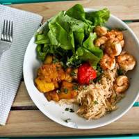 Pineapple and Shrimp Salad Bowl: Main Image