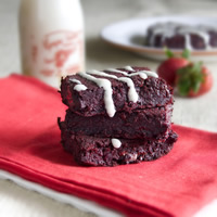 Healthy Vegan Red Velvet Brownies: Main Image