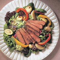 Beef Steak & Roasted Vegetable Salad: Main Image