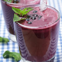 Easy Mixed Berry Smoothie: Main Image